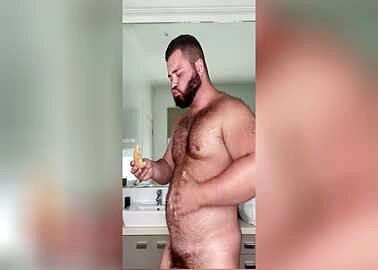 sexyladyeatingpussy