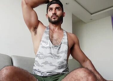 SEXY HAIRY DUDE SHOWS OFF HIS ROUND HAIRY ASS