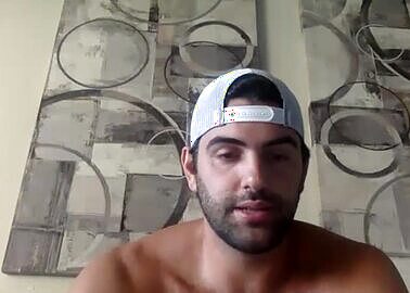 Hung Hairy Guy Cums over Webcam