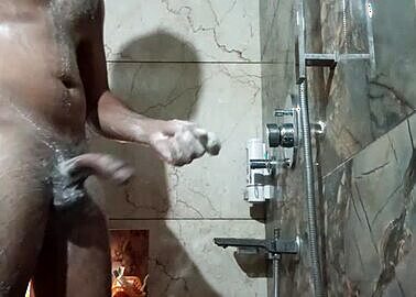 My Stepsister Walks in on Me in Bathroom Her Unexpected Reaction to Seeing My Large Penis  a Surprising and Awkward Encounter