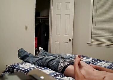Twink in bed