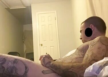 Fit hot guy jerk off in bed