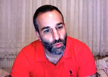 Arab dad with great face
