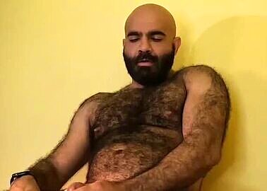 Incredibly Hairy Man Cums