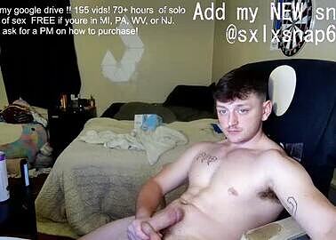 Cody Plays with His Big Dick in His Bedroom