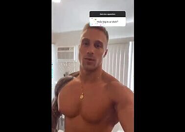 Nathan Kwebb naked  star of Netflixs Too Hot to Handle