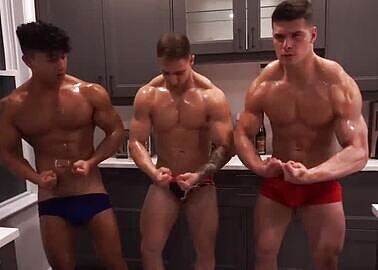 CreamyGorilla jerking Malik Delgaty and Kenzo Alvarez