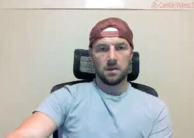 Hot US Stud with huge cock shoot cum in cam