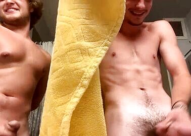 Straight Buds Hang on Cam 4 Dont Look Dont Look