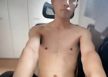 Goichi 28yo from Japan