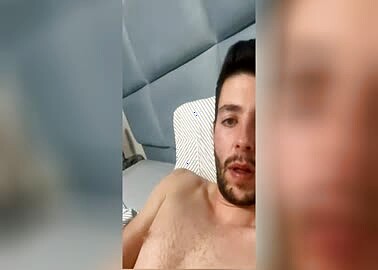 Rodrigo 27yo from Portugal
