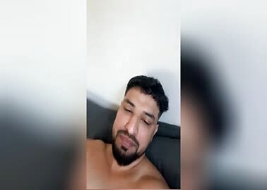 Gurie 25yo from New Zealand