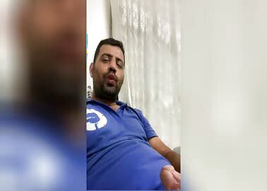 Burak 32yo from Turkey