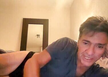 Moshe 40yo from Switzerland