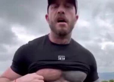 Tattoo dad cum handsfree